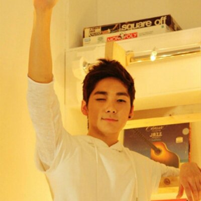 Profile Picture of Aaron Kwak~ (@eurviput) on Twitter