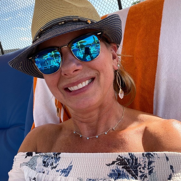 Profile Picture of Deborah Kershner (@dakershner) on Poshmark