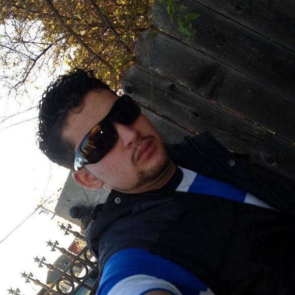 Profile Picture of Richard Deleon (@richarddeleo364) on Poshmark