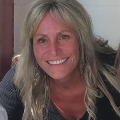 Profile Picture of Lisa Geyer (@sewheatlisa) on Twitter