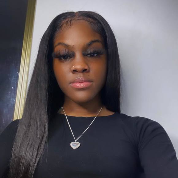 Profile Picture of Makayla Loggins (@makayla_loggins) on Poshmark