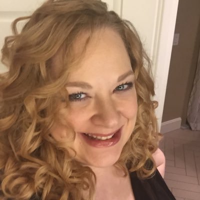 Profile Picture of Julie Wooten (@juliebugg550) on Twitter