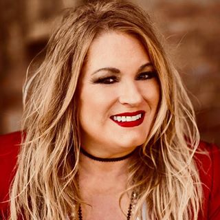 Profile Picture of Laurie Costa Rouch (@Laurie-Costa-Rouch) on Facebook