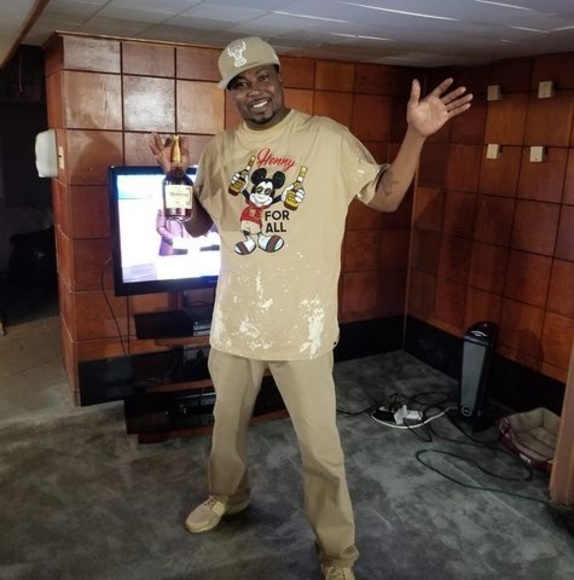 Profile Picture of Ronald Freeman (@bigdookie38) on Poshmark