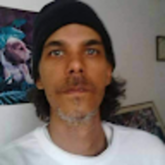 Profile Picture of David Tirado (@tiradod190) on Poshmark