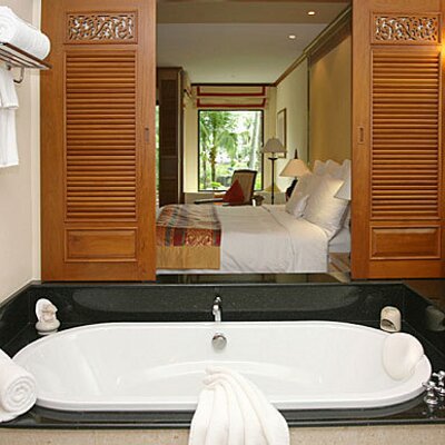 Profile Picture of Anne Groome (@chateaucompany) on Twitter