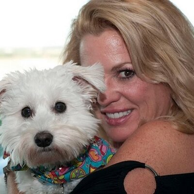 Profile Picture of Jodi Nicholson (@JodiNicholson) on Twitter