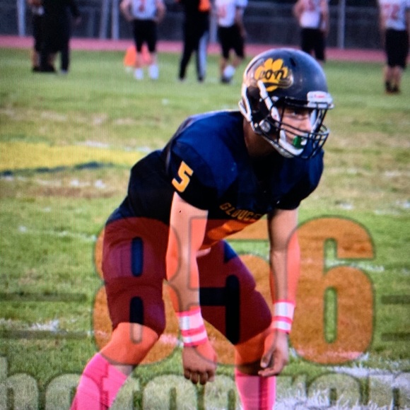 Profile Picture of Jacob Zearfoss (@jacobzearfoss33) on Poshmark