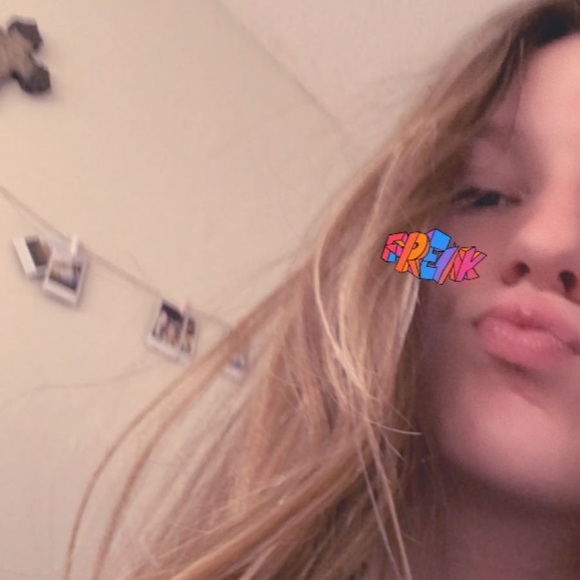 Profile Picture of Kayle Tyra (@_kayle_tyra_) on Poshmark