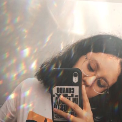 Profile Picture of Andrea (@MySunshineNickJ) on Twitter