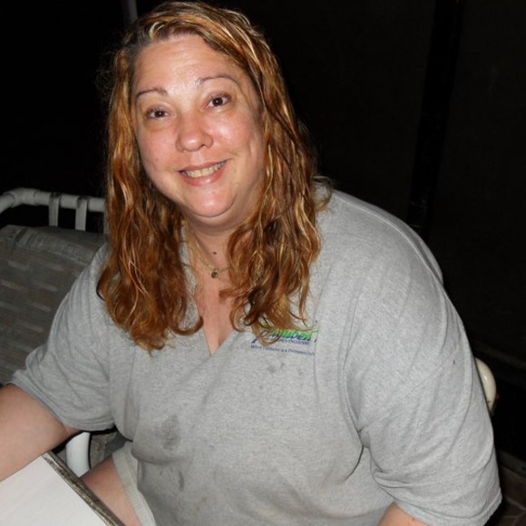 Profile Picture of Lori Harmon (@loritvrdik1984) on Poshmark