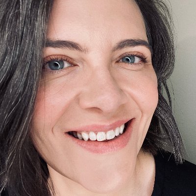 Profile Picture of Dana Leahy (@danableahy) on Twitter