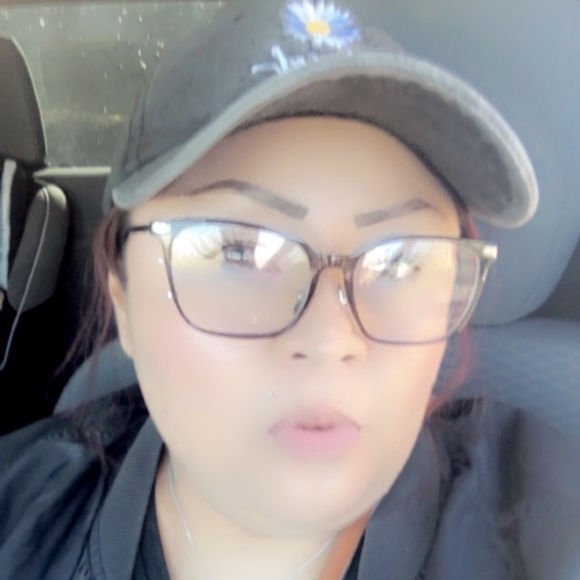 Profile Picture of Krissy Ramirez (@nevadagamma) on Poshmark