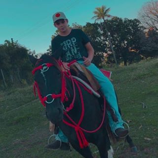 Profile Picture of Adrian Marins (@adrian.marins.73) on Facebook