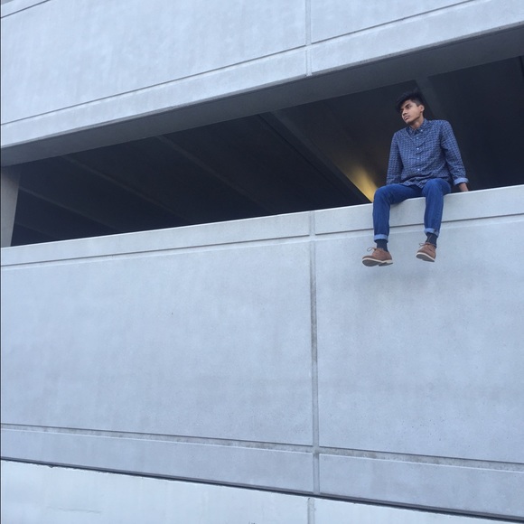Profile Picture of Joshua Artiga (@joshcr7) on Poshmark