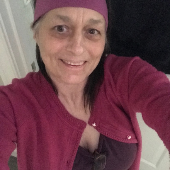 Profile Picture of Dawn Debusk (@danceslikegoat) on Poshmark