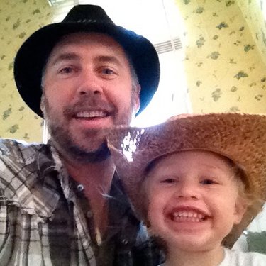 Profile Picture of Sean Bender (@seabend1) on Twitter