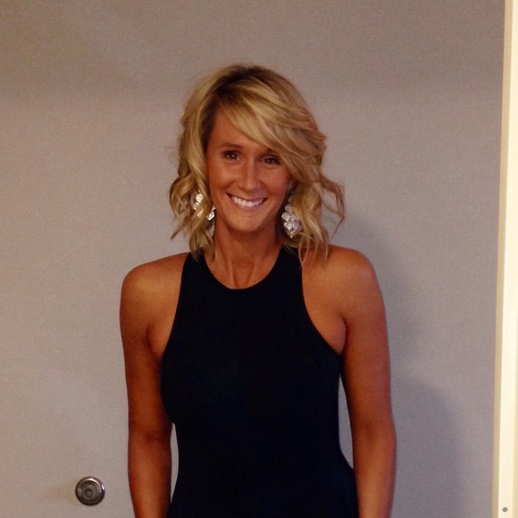 Profile Picture of Amanda Probst (@amprobst) on Poshmark