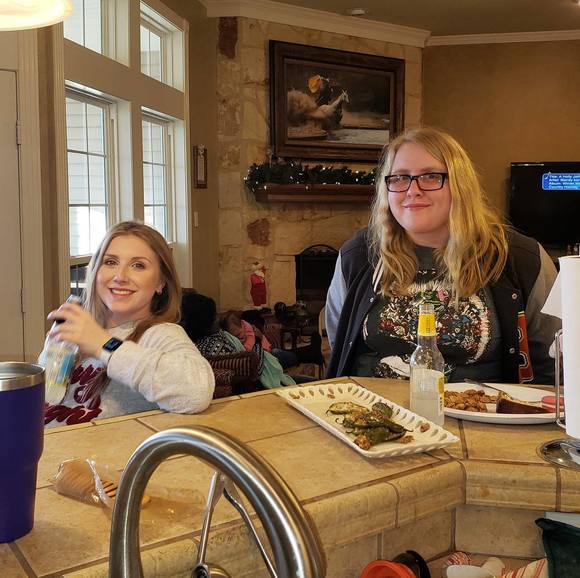 Profile Picture of Marisa Smelley (@marisasmelley) on Poshmark