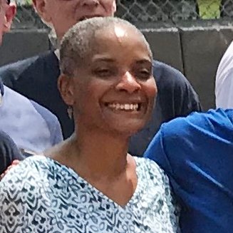 Profile Picture of Stephanie Thomas (@StephanieforCT) on Twitter