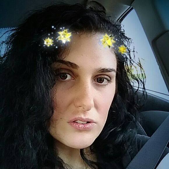 Profile Picture of Anna Ditullio (@mwah1987) on Poshmark