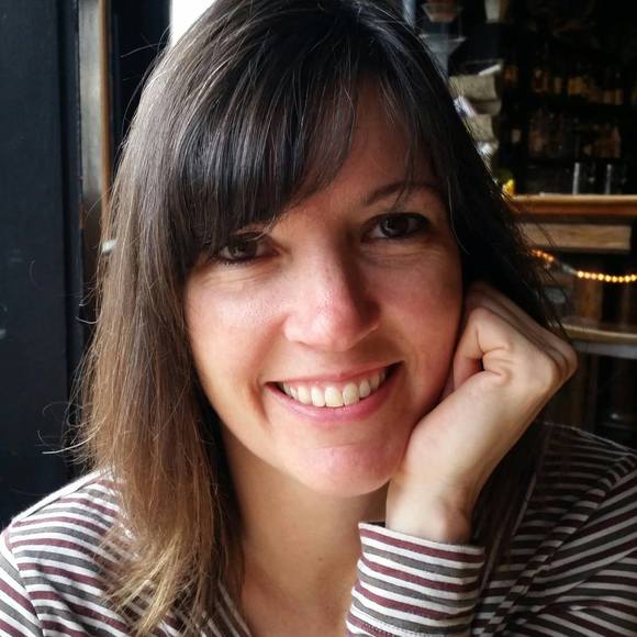 Profile Picture of Rebecca Schillinger (@rabbitschilly) on Poshmark