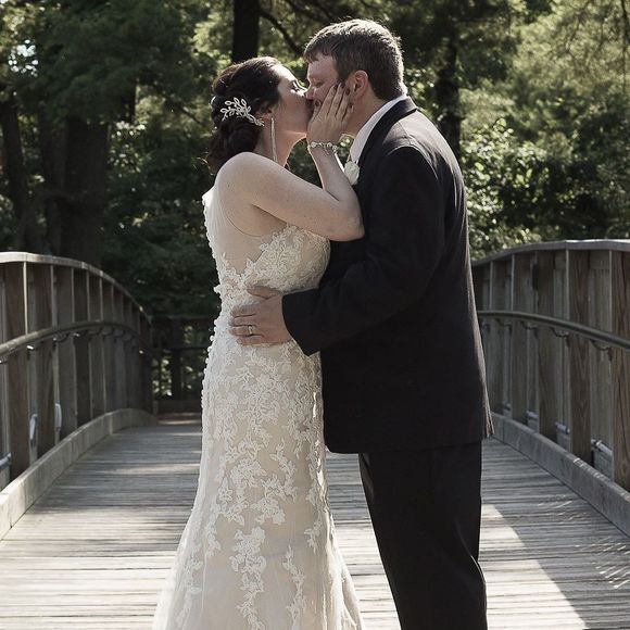 Profile Picture of Christina Tottleben (@flutterby) on Poshmark