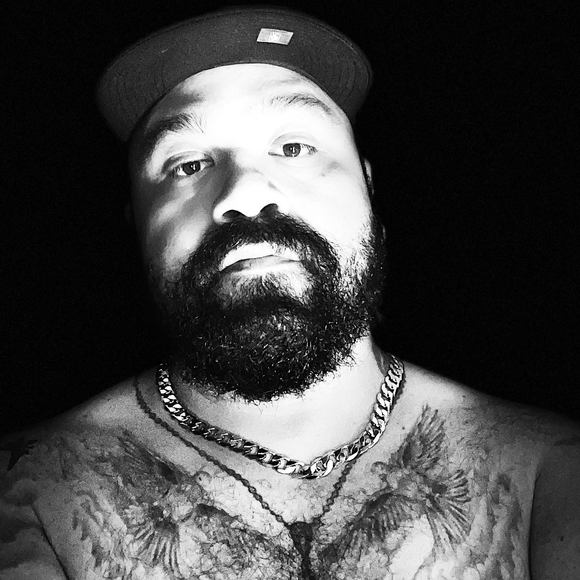 Profile Picture of Alexander Azebedo (@azebedo77) on Poshmark