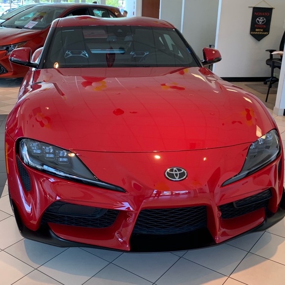 Profile Picture of Randulf Maranan (@randeezy08) on Poshmark