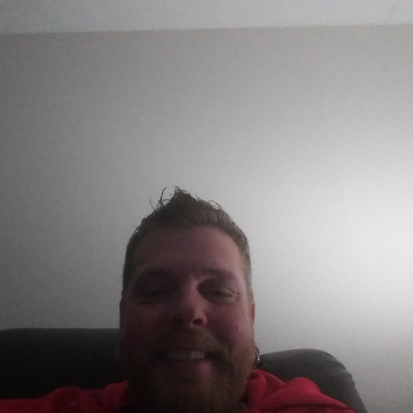 Profile Picture of Tim Conley (@tconley977) on Poshmark