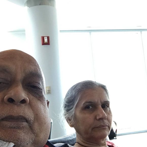 Profile Picture of Rohitkumar Desai (@rohitkumardesai) on Poshmark