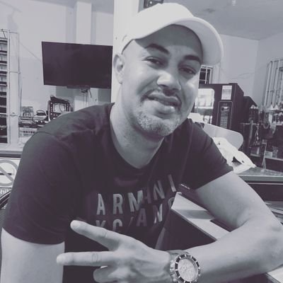 Profile Picture of Luis Pichu Antonetti (@antonetti_luis) on Twitter