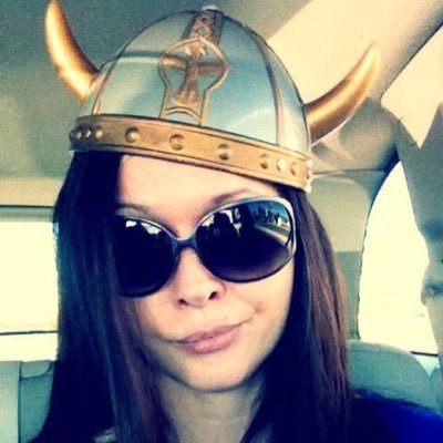 Profile Picture of Danyell (@BellaWink) on Twitter
