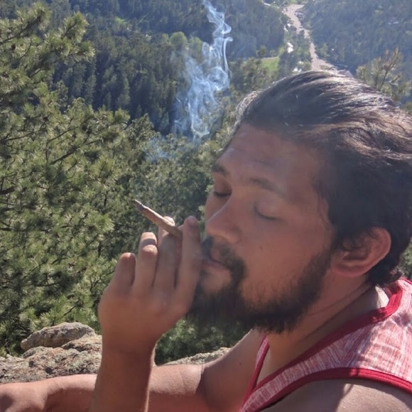 Profile Picture of Brian Parker (@brianparker590) on Poshmark