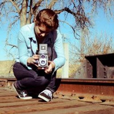 Profile Picture of Jessie VanderLinden (@JessieVdL) on Twitter