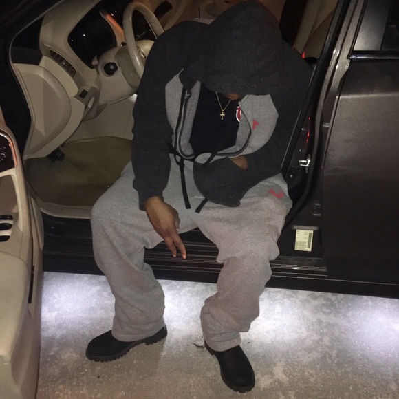 Profile Picture of Tyrell Graham (@tgraham19) on Poshmark