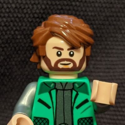 Profile Picture of ᕕ( ᐛ )ᕗ (@KyleRobb) on Twitter