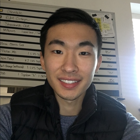Profile Picture of Steve Tang (@steve9933) on Poshmark