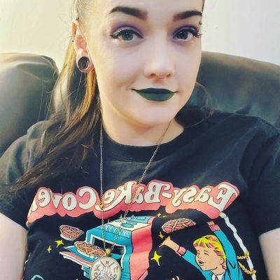 Profile Picture of Kris Thacker (@KrisThacker2) on Twitter