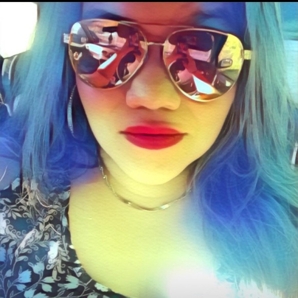 Profile Picture of Maria Cano (@maria_cano91) on Poshmark