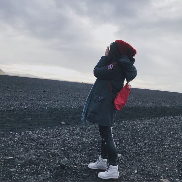 Profile Picture of Yujia F (@yogalata) on Poshmark