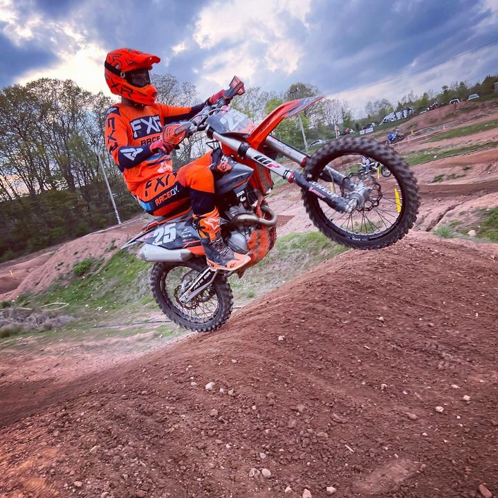 Profile Picture of user9281403787241 (@josh.newhart) on Tiktok