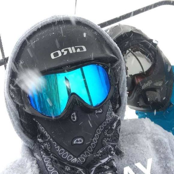 Profile Picture of Taylor Richers (@richers002) on Poshmark