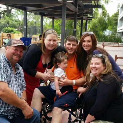 Profile Picture of Linda Spliethof (@lspliethof7) on Twitter