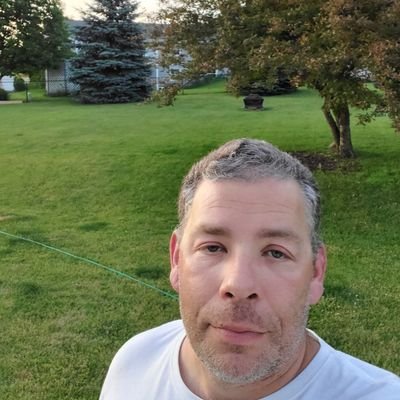 Profile Picture of Dan Heeter (@dcheet75) on Twitter