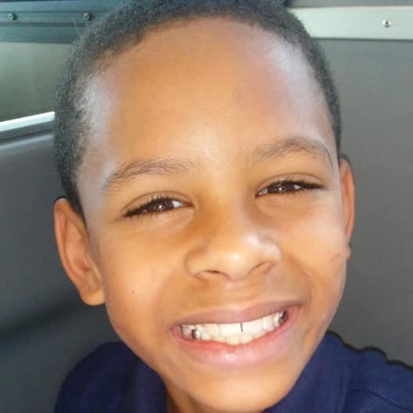 Profile Picture of Chayce Boyles (@grade2again) on Poshmark