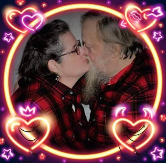 Profile Picture of Donna Tompkins (@tompkins27) on Poshmark