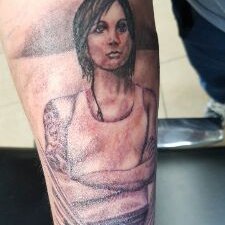 Profile Picture of Lisa Oldfield (@lisaoldfield3) on Twitter