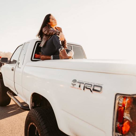 Profile Picture of G lopez Lopez (@furte) on Poshmark