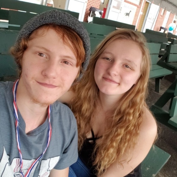 Profile Picture of Alyssa Dalbeck (@ajbunnie) on Poshmark